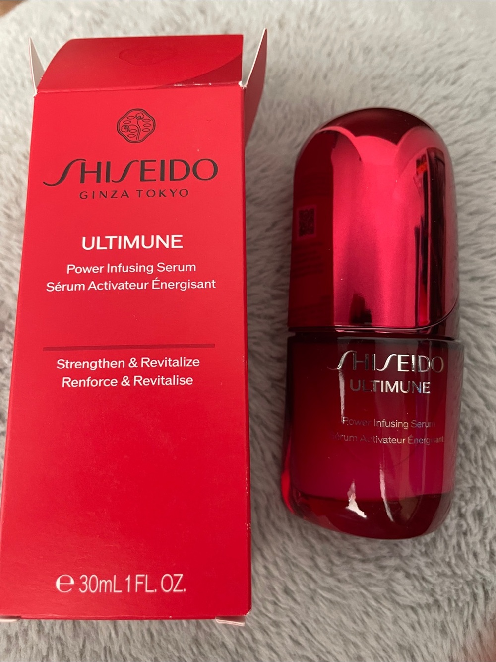 Shiseido Ultimune Power Infusing Serum - Metallic Red